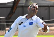 Roos all out in epic collapse